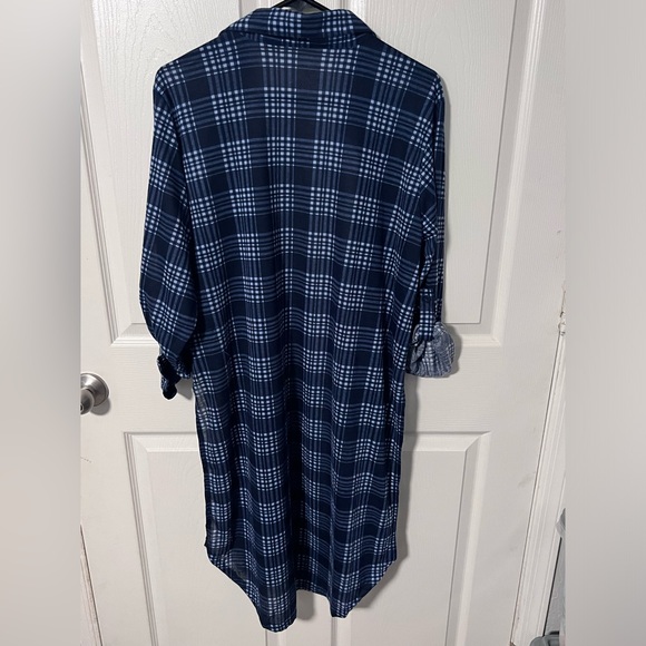 Paper tee blue plaid long sleeve button up - Picture 4 of 4